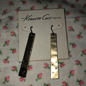 Mayte gold earrings.